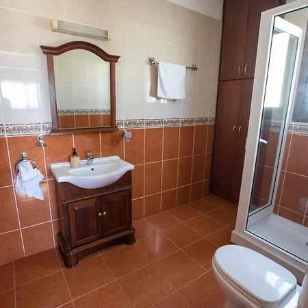 Hills View * Kathikas