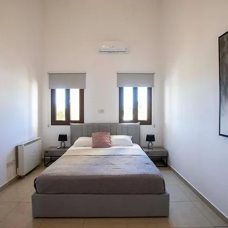 Hills View Villa *