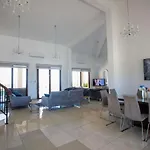 Hills View *