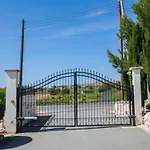 Hills View *