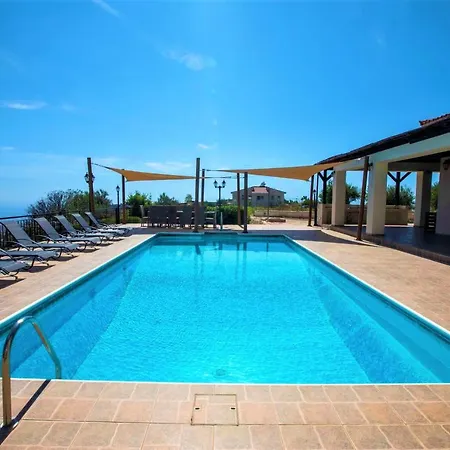 Villa Hills View *