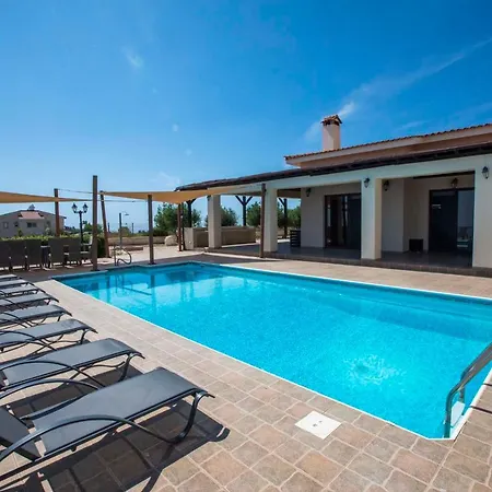 Hills View * Katikas