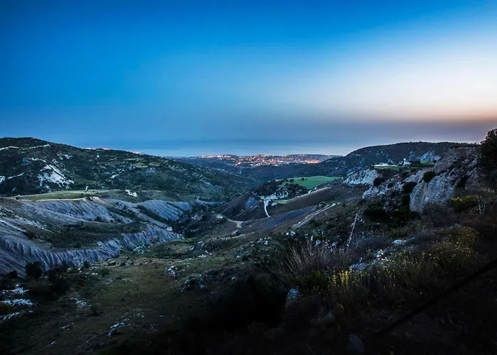 Hills View * Kathikas