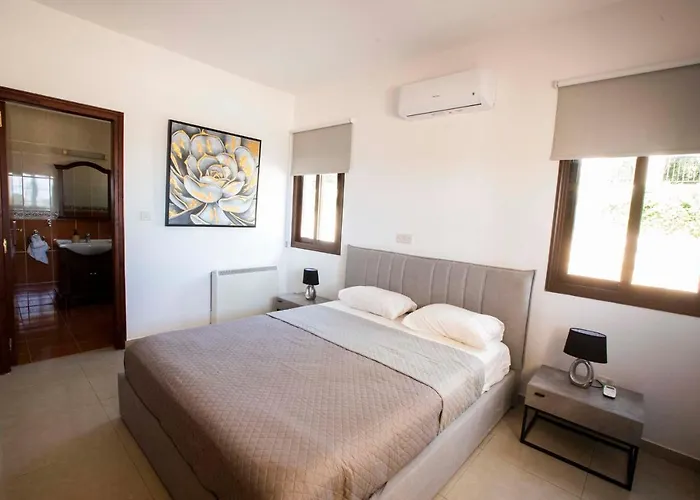 Vila Hills View Kathikas