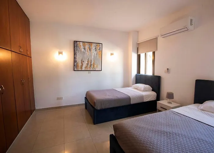 Hills View Vila Kathikas