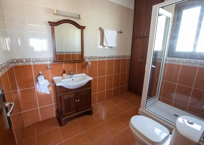 Hills View * Kathikas