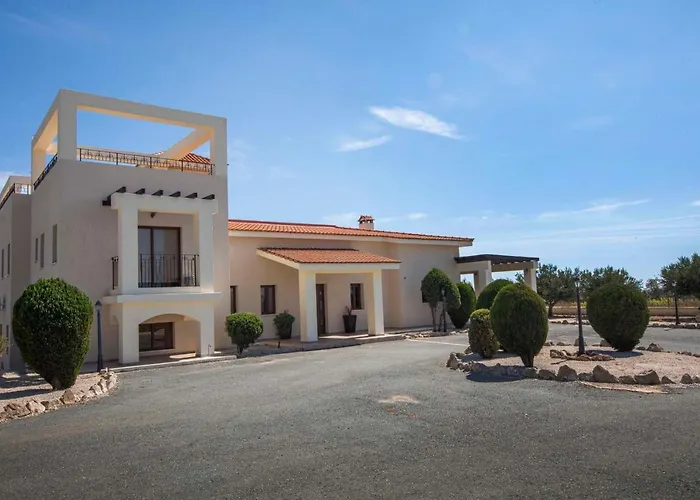 Hills View * Kathikas