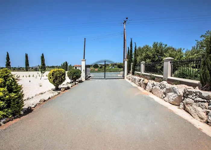 Vila Hills View Kathikas